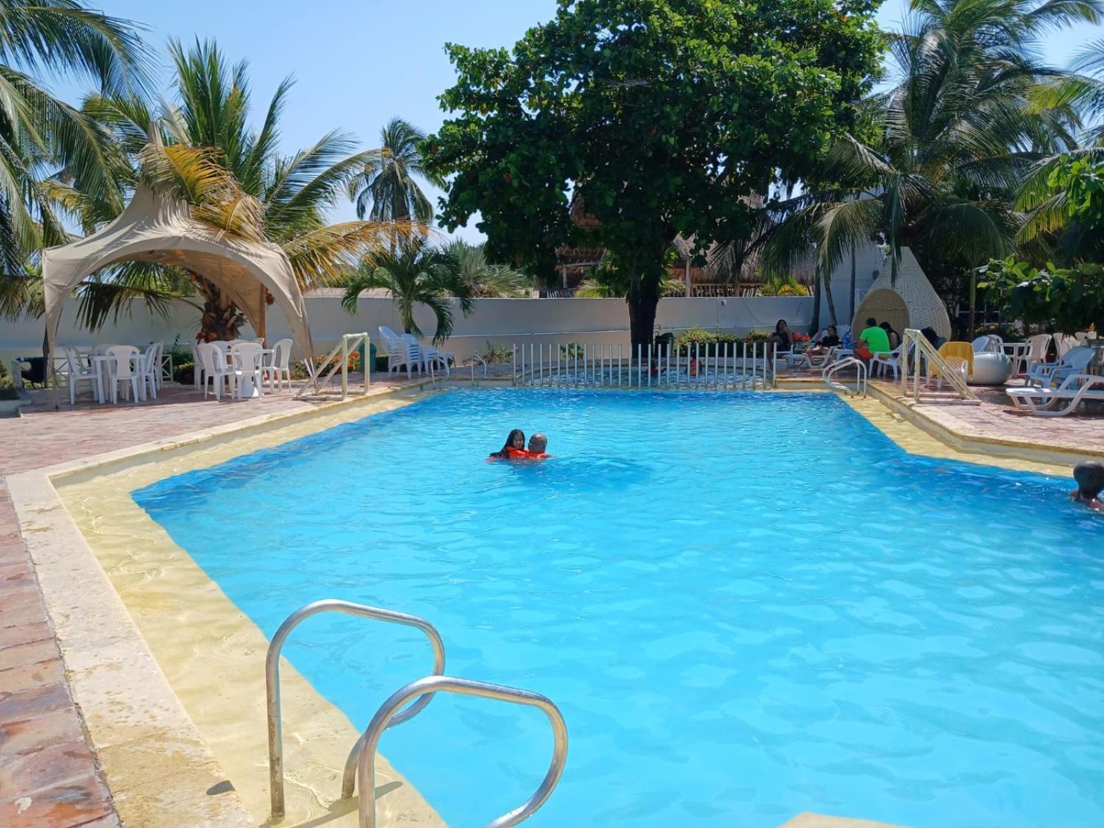 Hotel Tropical Inn Playa de Punta Arena Exterior photo